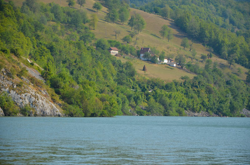 donji_milanovac_8
