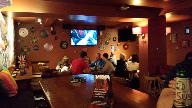 phoenix_pub-3