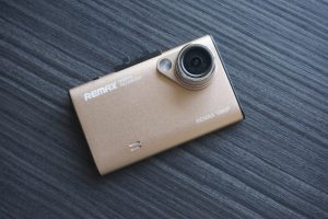 camera-auto-remax-8