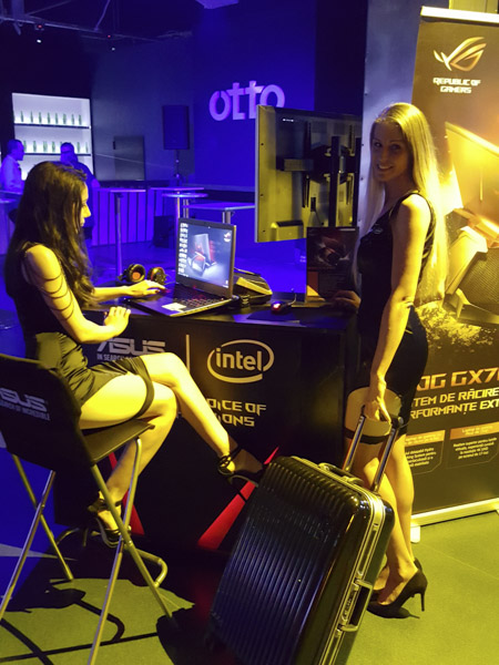 petrecere-asus-rog-21