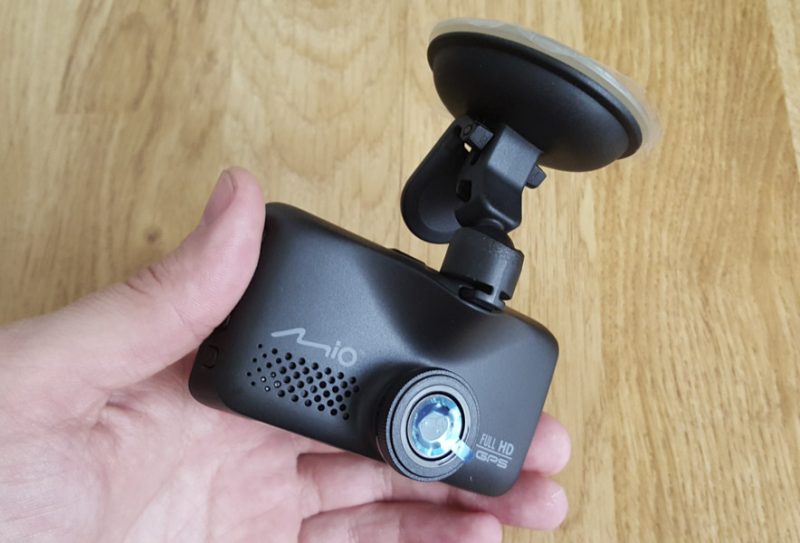mio-mivue-688-7
