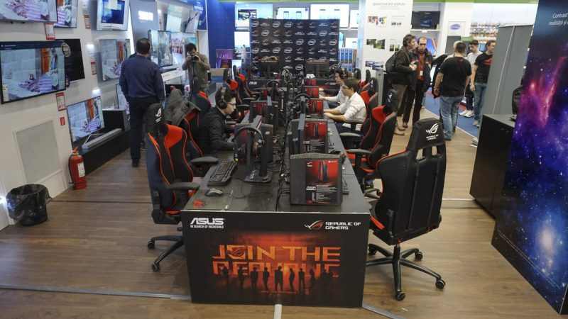 asus-rog-parklake-11