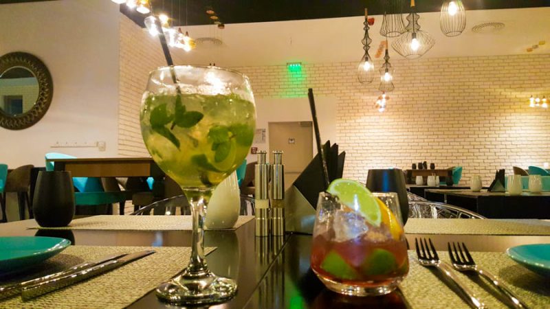 Hugo si Bramble - Seva Restaurant