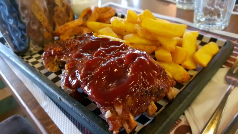 coaste RIBS Bar & Grill