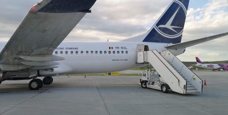 avion tarom