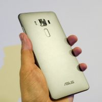 asus zenfone 3 deluxe - 4