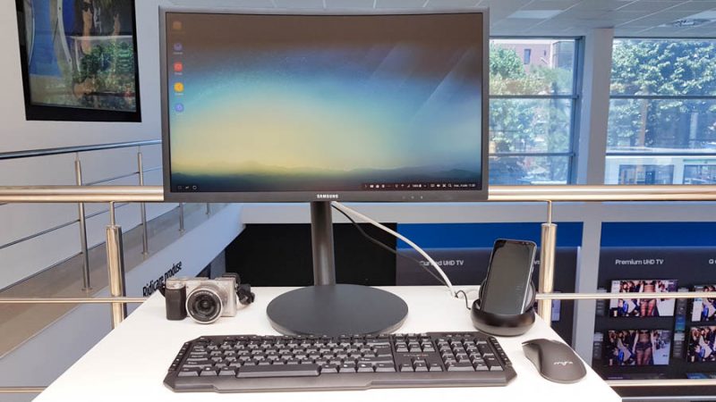 Samsung DeX și monitor