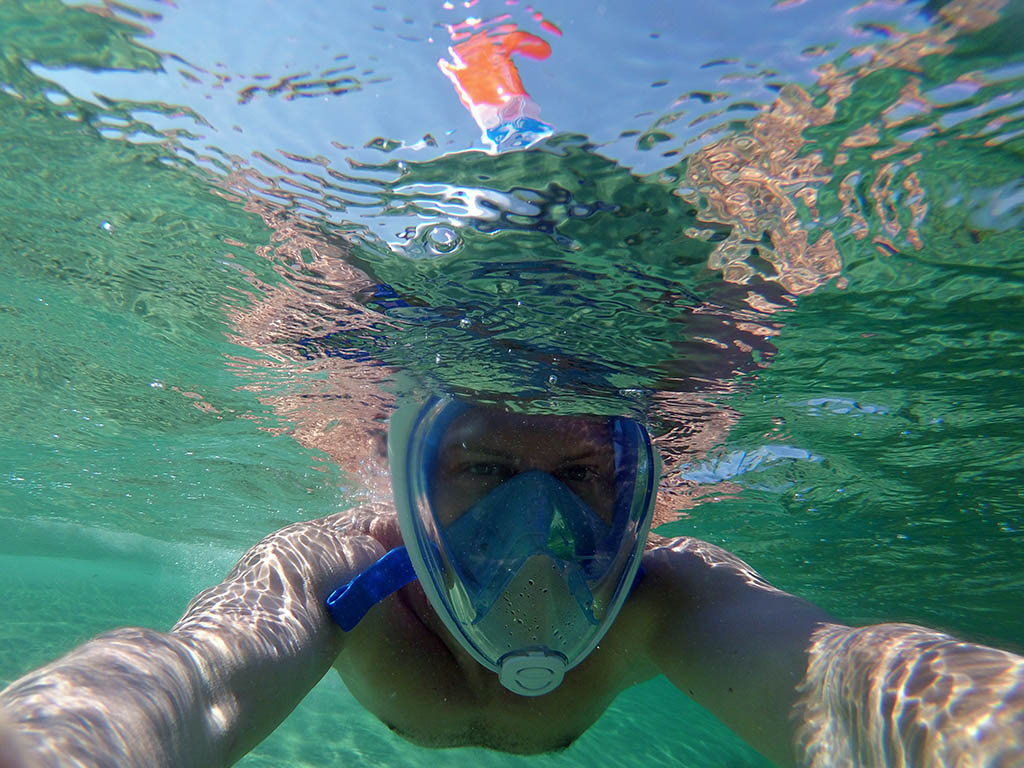 masca snorkeling sub apa