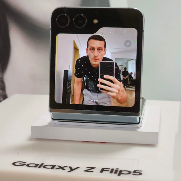 Galaxy Flip 2023