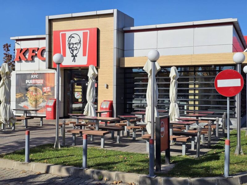 bucătărie kfc vizită