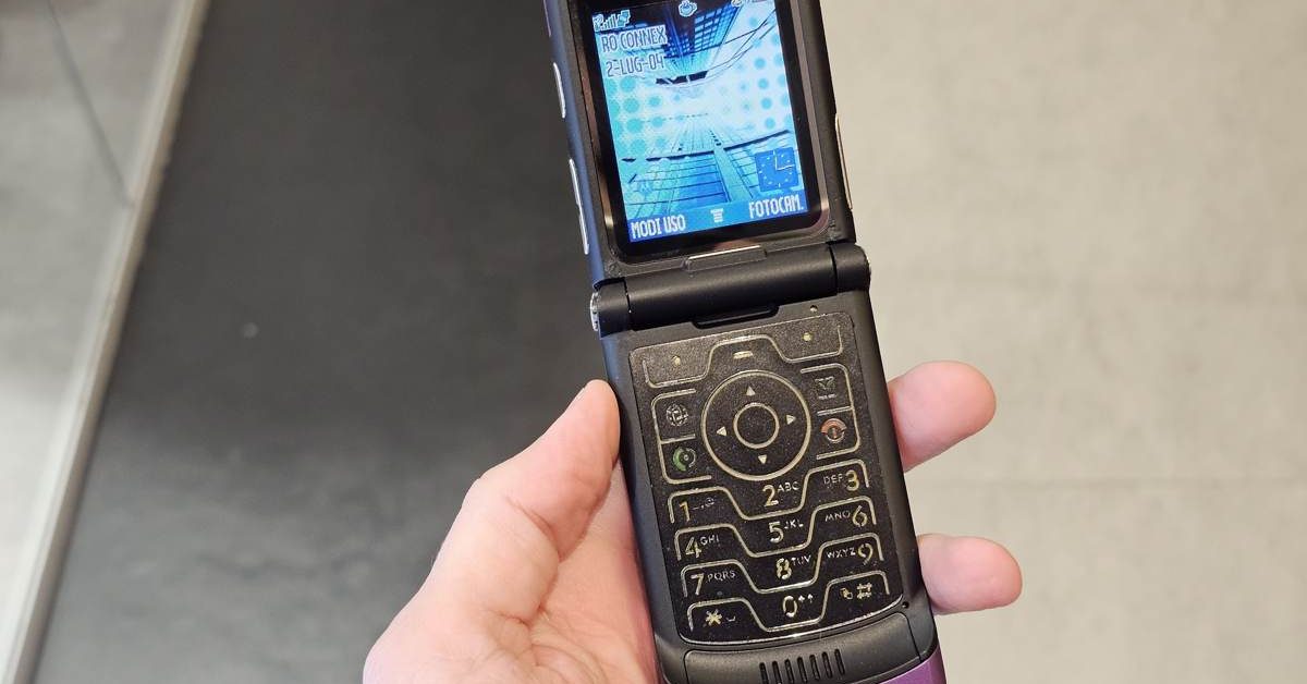 motorola razr v3
