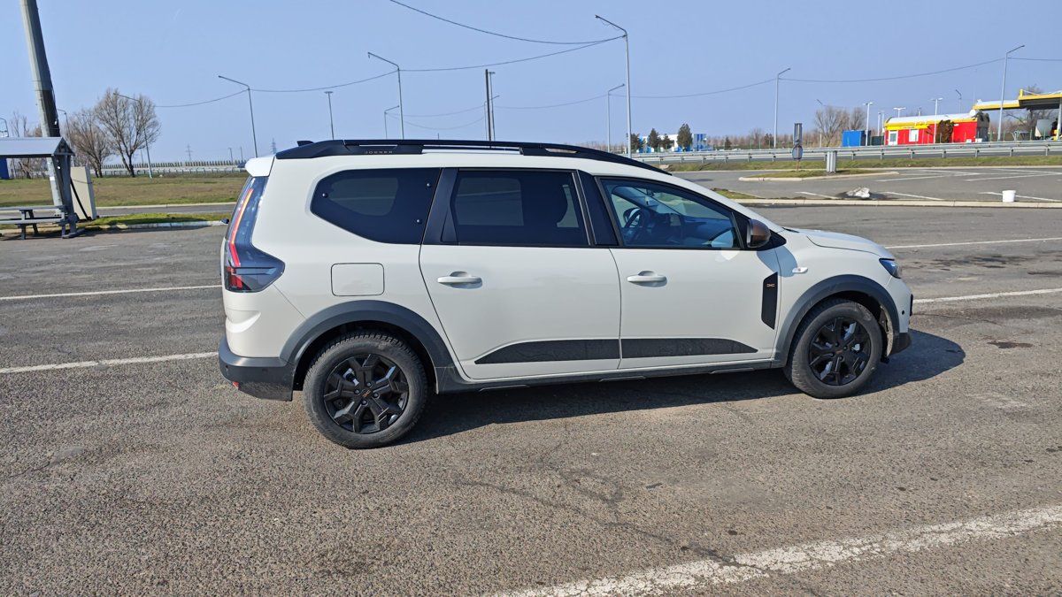 Dacia Jogger lateral