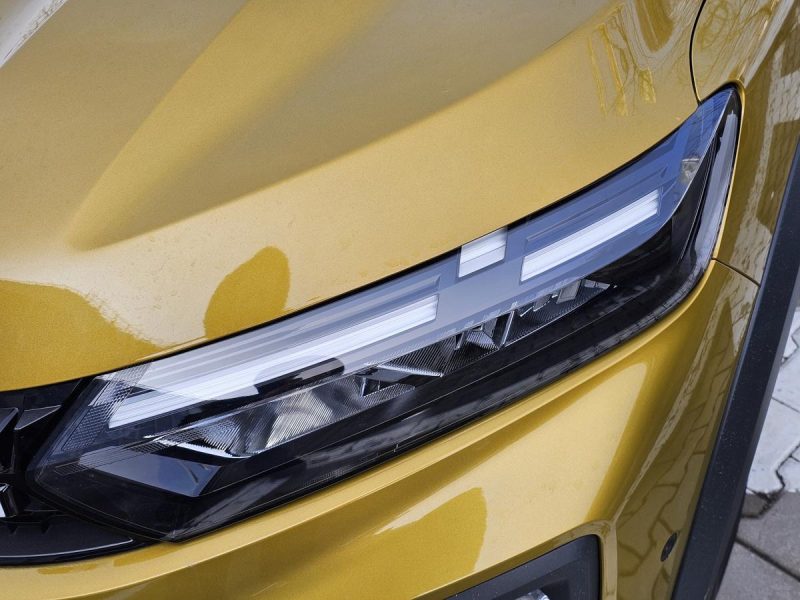 dacia logan 2026 faruri