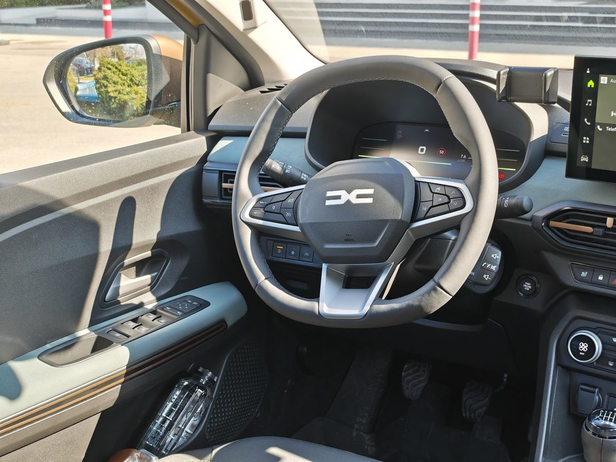 dacia sandero 2026 volan