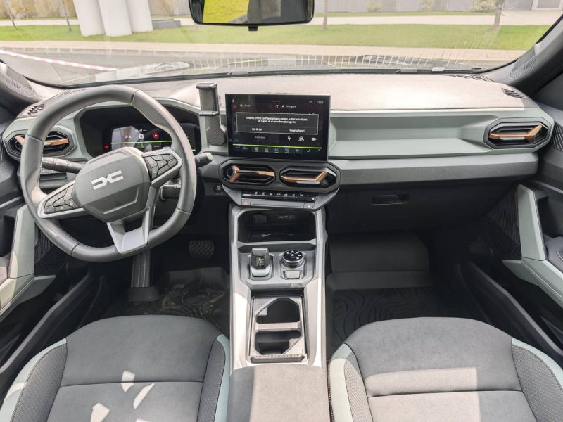 dacia bigster interior