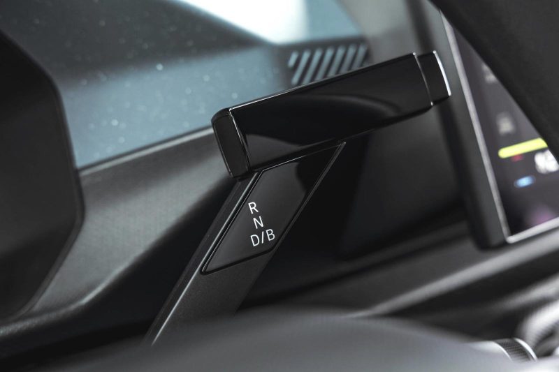 noua dacia spring selector direcție