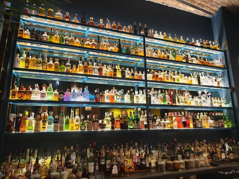 bar cocktail-uri sippers